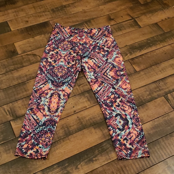 Bundle of workout tights. Size medium. - Picture 5 of 9